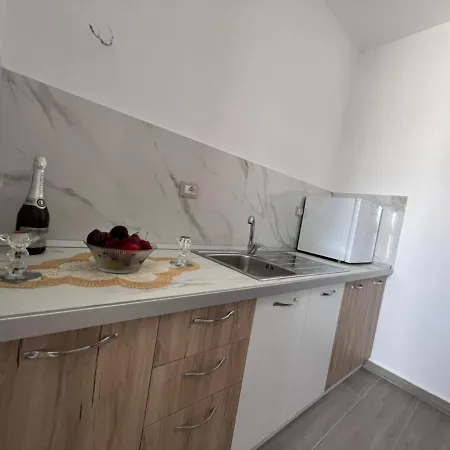 Pensionat Fiori Vlorë