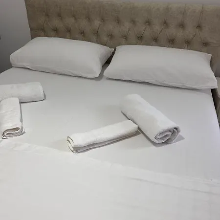 Fiori Vendégház 3*